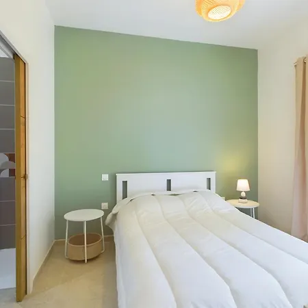 Hotel Grenettes - 600m - 10 Personnes Au Calme Sainte-Marie-de-Ré